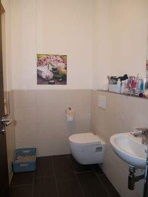 Gäste-WC mit Fenster