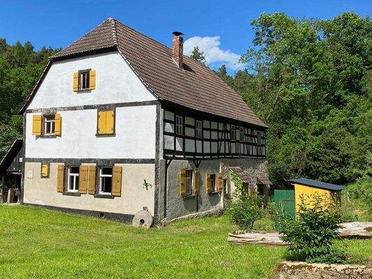 19 Denkmalgeschütztes Mühlengebäude.jpg