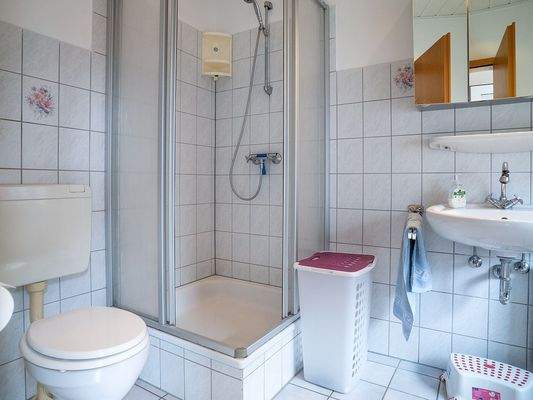 Badezimmer unten 
