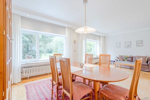 Wohnzimmer 2 b