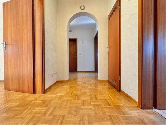 Einladender Flur mit...