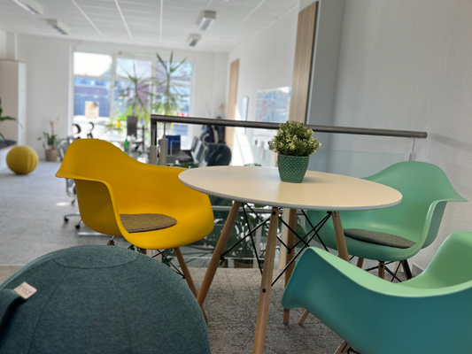 Sitzgruppe mit Blick zum Eingang