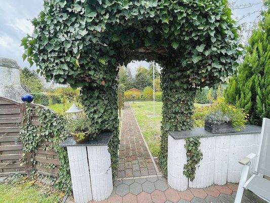 Gepflegtes Gartengrundstück