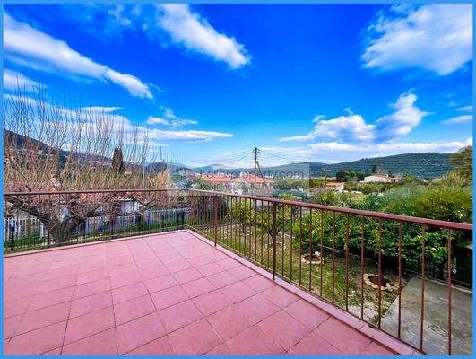 6728c5961d8f4c14972dad3ba5cb6565-original