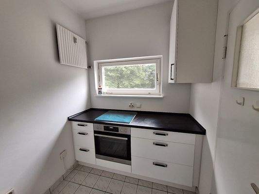 Küche mit Einbauküche
