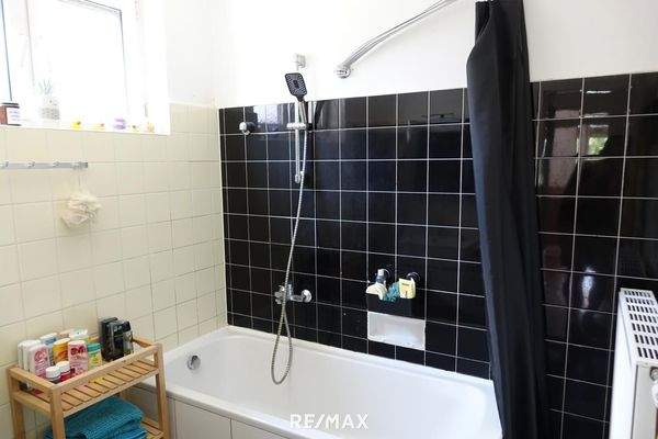 Badezimmer im Erdgeschoss