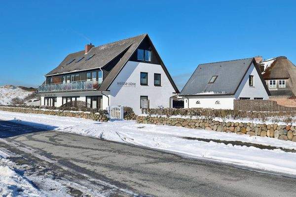 01_Aussenaufnahmen_Berthin-Bleeg-Strasse 24_Wennin