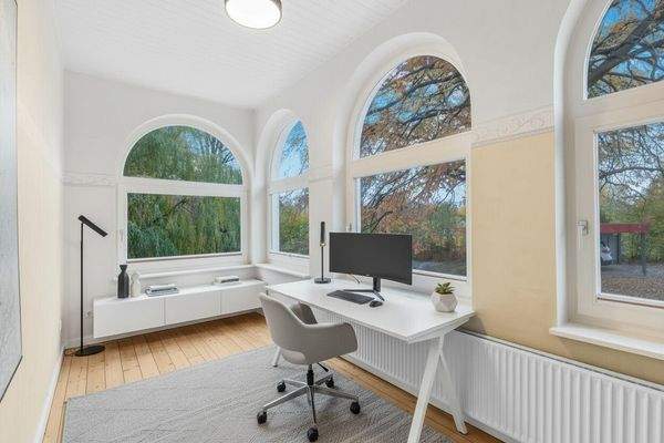 Lesezimmer EG - Möblierungsidee (KI)