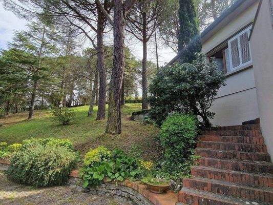 50_Bauhausstil Toskana.jpg