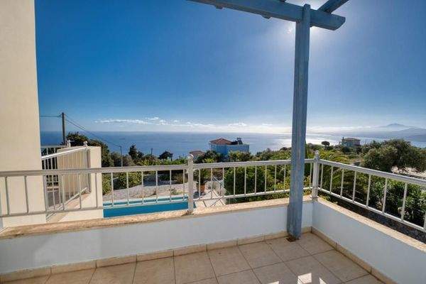Kreta, Kefalas: Schöne Villa mit Swimmingpool und Meerblick zu verkaufen