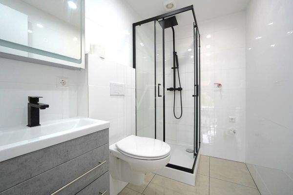 Badezimmer Einliegerwohnung 1