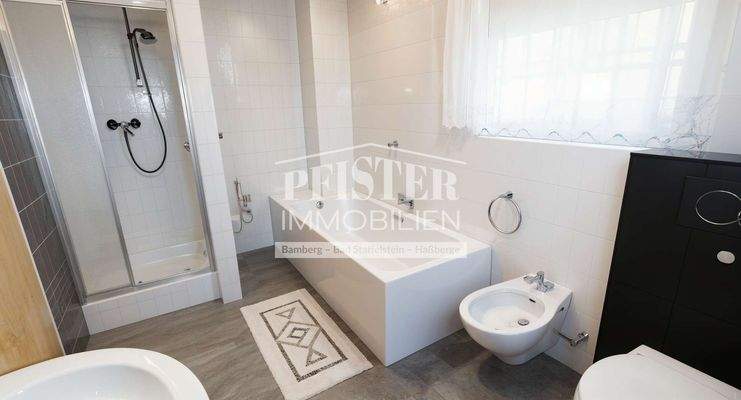 Badezimmer OG (KI generiert)