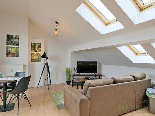 Blick ins Wohnzimmer