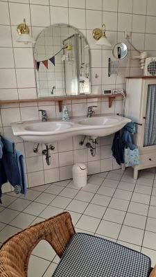 Badezimmer EG