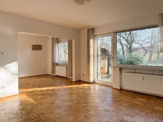 Großzügiger Wohn- Essbereich