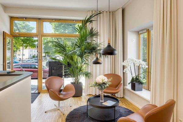 Vorderer Raum mit Blick auf Schaufenster