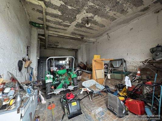 Garage Innen 