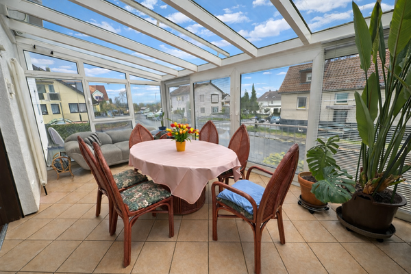 verglaster Balkon EG