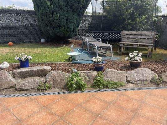 Blick Essbereich zum Garten