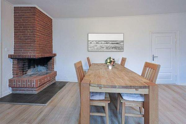 WHG2 Wohnzimmer mit Kamin WHG2