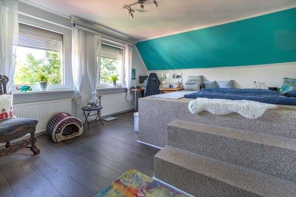 DG Schlafzimmer Ansicht 1