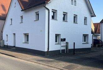 Haus Vorne und seitlich