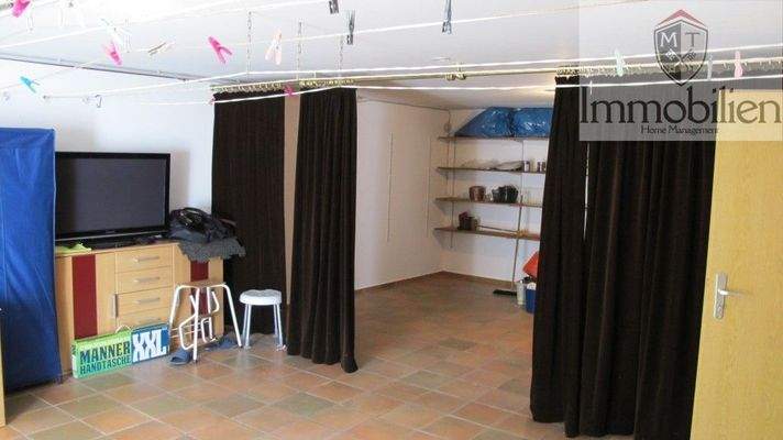 Keller mit Zugang zum Garten