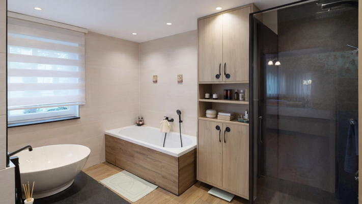 Modernisiertes Bad (OG)