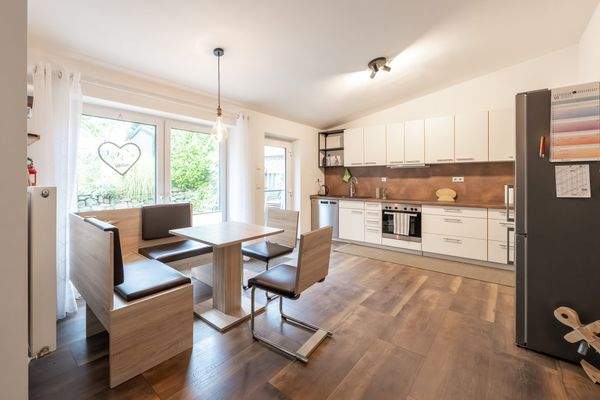 Küche und Essbereich Hinterhaus