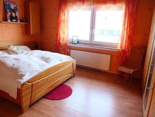 Ihr großes Schlafzimmer