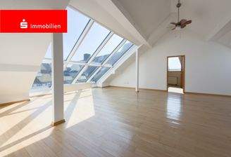 Sonniges Wohnzimmer