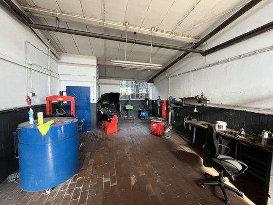 a34248a4-80ec-43c3-a33c-2520b196c2b9-1849367911