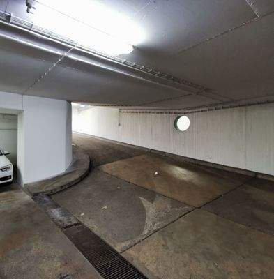 Einfahrtshöhe: 2 Meter