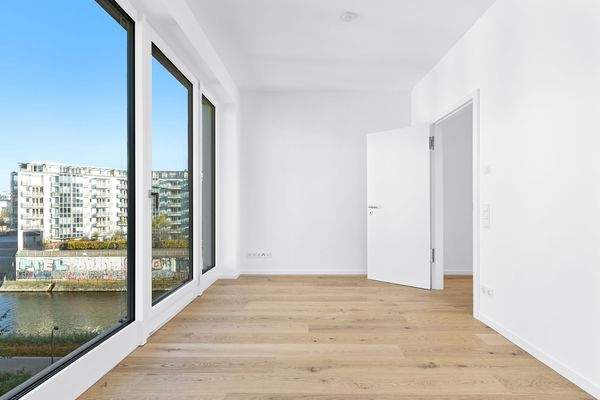 Schlafzimmer mit Wasserblick