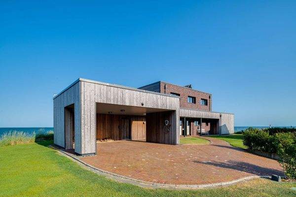 Außenansicht Carport