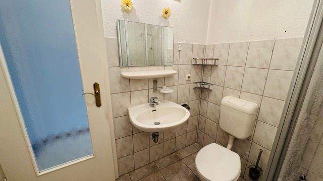 Badezimmer Wohnung EG.jpeg