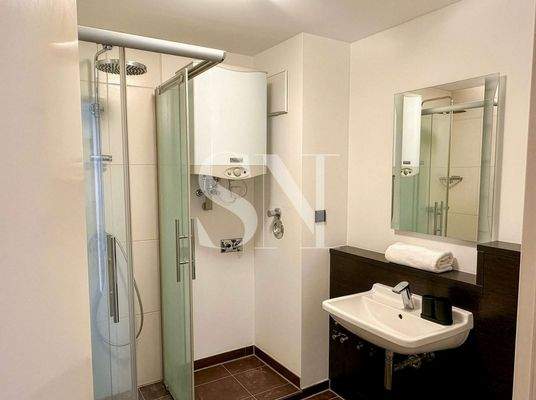 Badezimmer mit Boiler