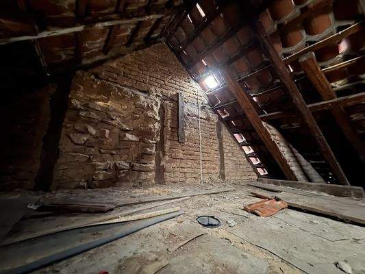 Dachboden (Ausbaureserve ?)