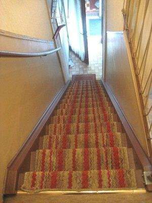 Vorderhaus Treppe zum DG