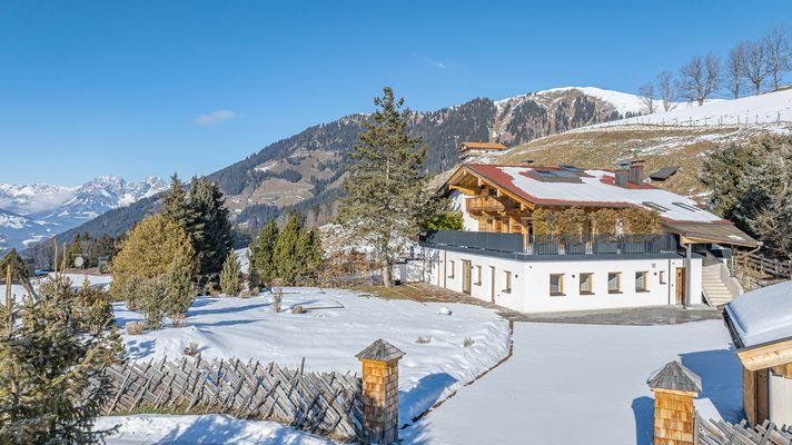 KITZIMMO-Anwesen in Toplage auf der Bichlalm kaufen - Immobilien Kitzbühel.