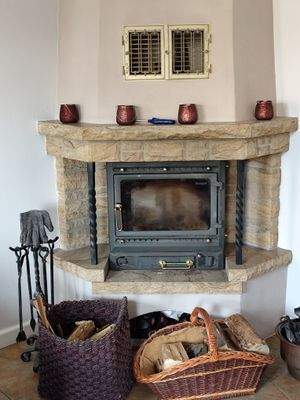 EG-Kamin im Wohnzimmer