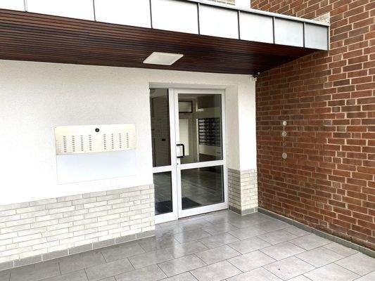 Gepflegter Hauseingangsbereich