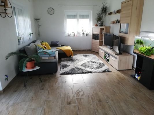 Wohnzimmer - Wunderschöner Bungalow mit 3 Schlafzimmer und Doppelcarport in neuer Siedlung Kauf Treubach Braunau