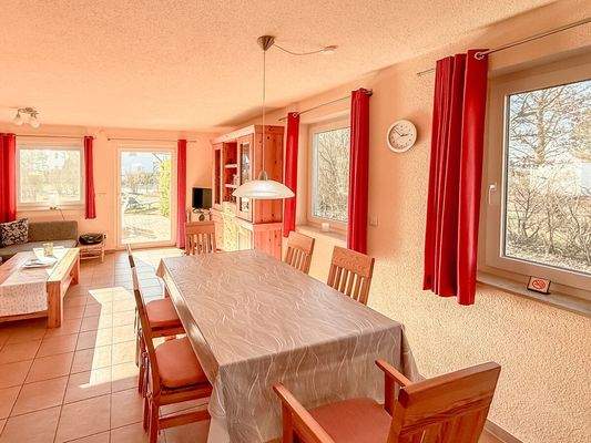 Hell und großzügig