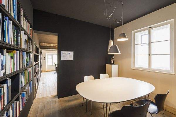 Besprechungszimmer/Büro/EG