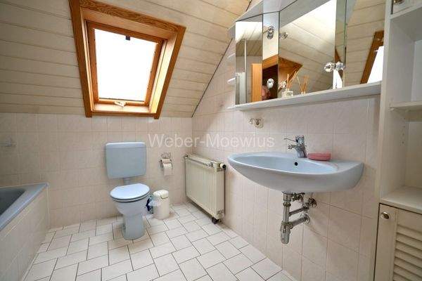 3421 DG WE2 - Wannenbad m. Duschv. a