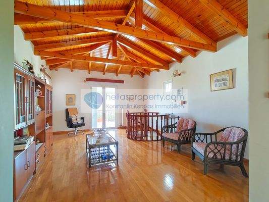 18ffadb54e2a4c26adb4bb3491689cf6-original