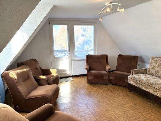 Zimmer im Dachgeschoss mit Außeneingang