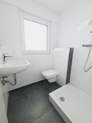 Duschbad im DG mit Gaubenfenster