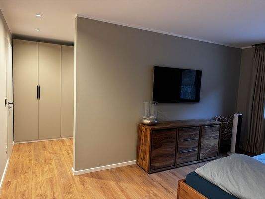 Elternschlafzimmer mit Ankleide